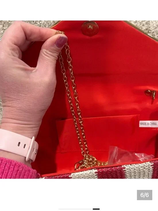 RED/WHITE STRIPED CLUTCH WITH GOLD CROSSBODY STRAP - UNBRANDED - Picture 3 of 4